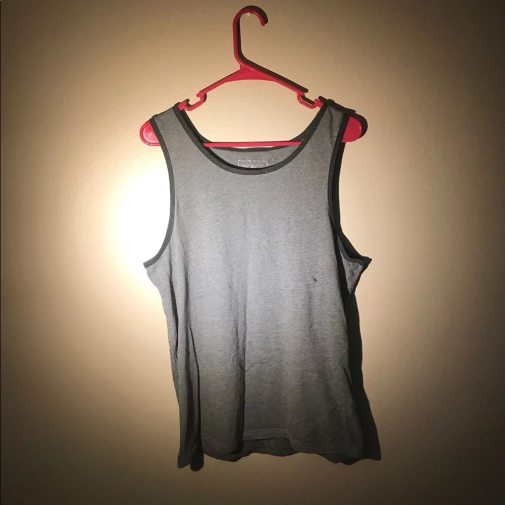 Two toned gray tank top